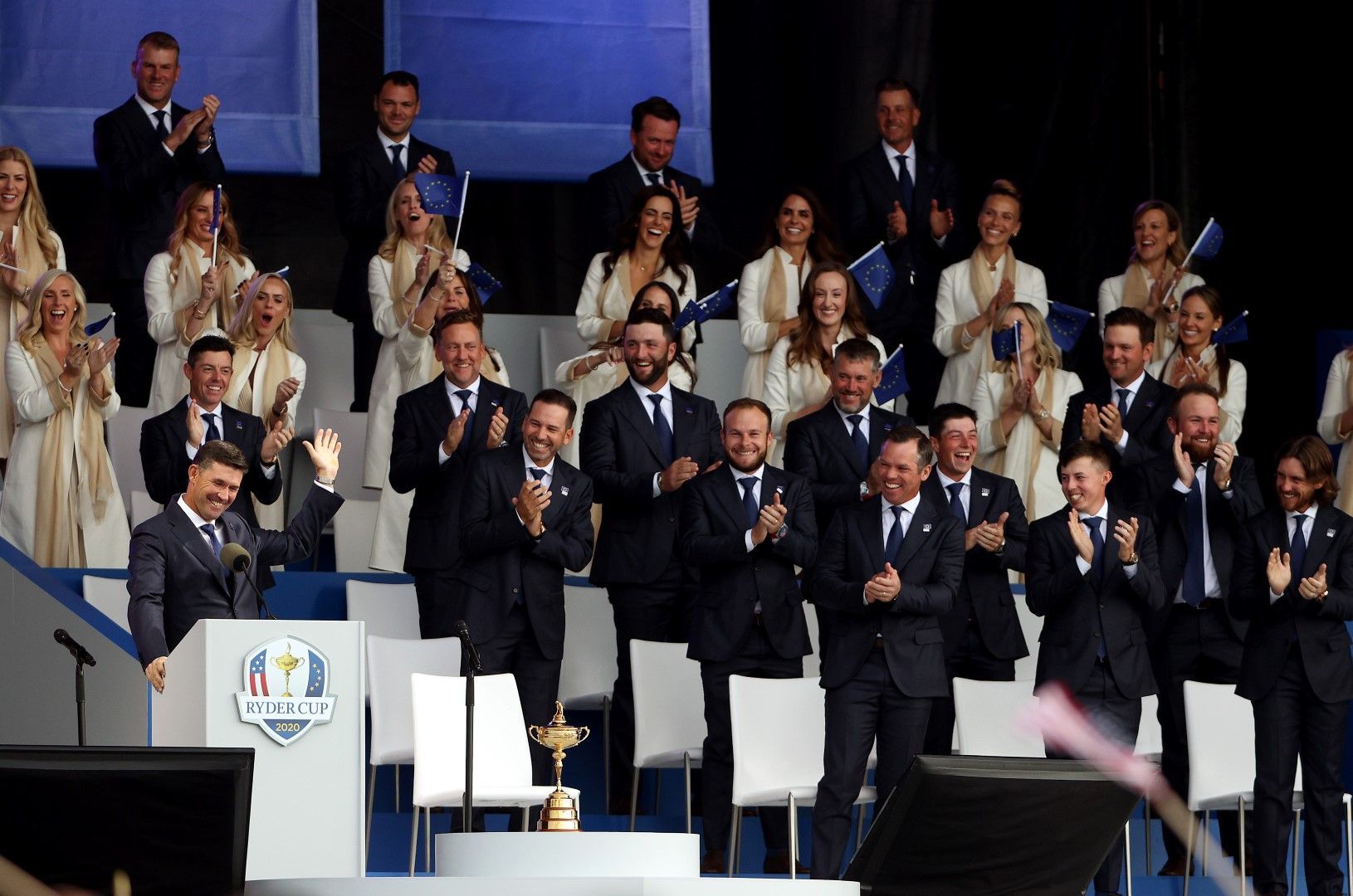 Отборът на Eвропа по време на церемонията по откриването на Ryder Cup