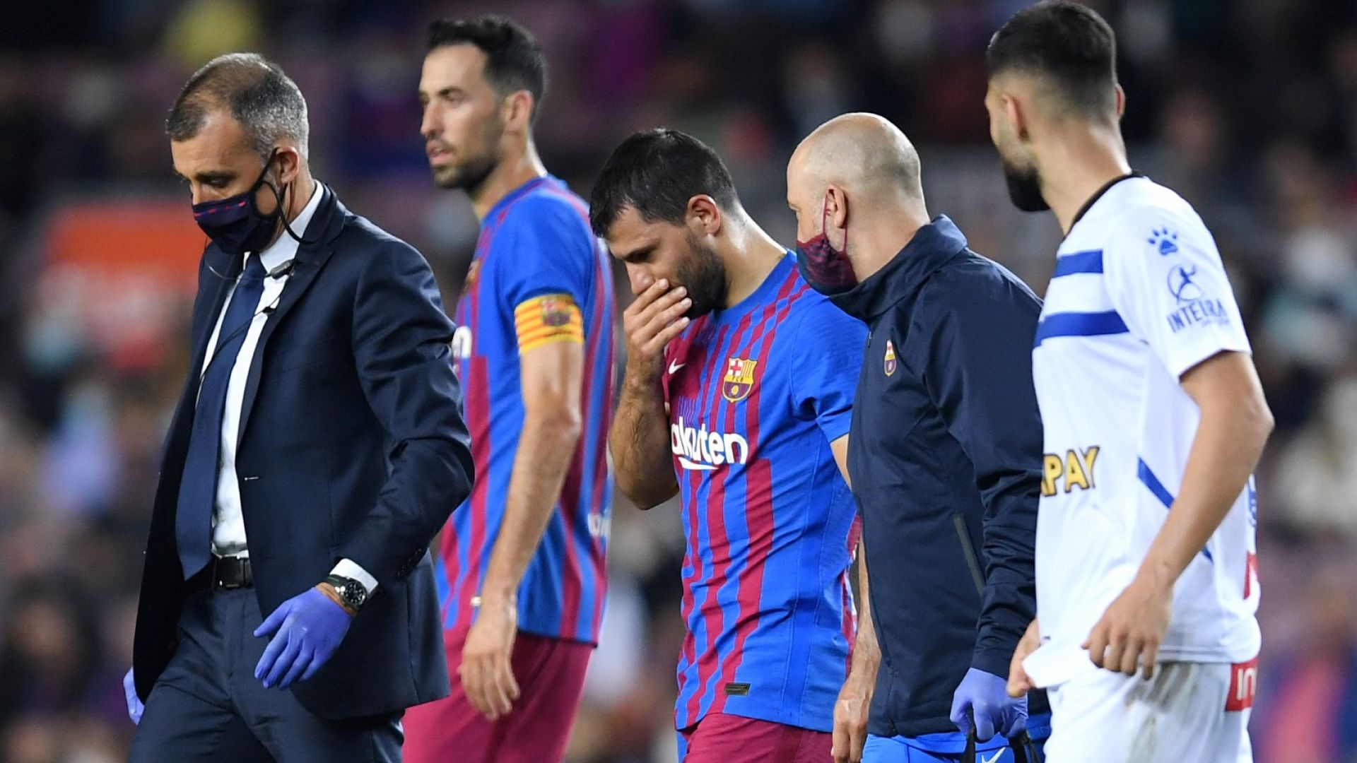 Барселона отново се провали, а Кун Агуеро изкара нощта в болница