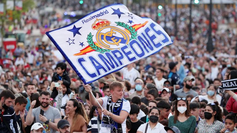 250 000 пяха и танцуваха в Мадрид за титлата на Реал