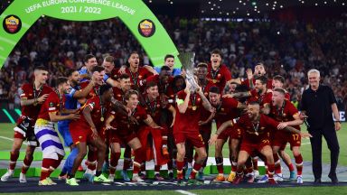 Рома дочака звездния си миг, перфектният Жозе донесе европейски трофей на "вълците"