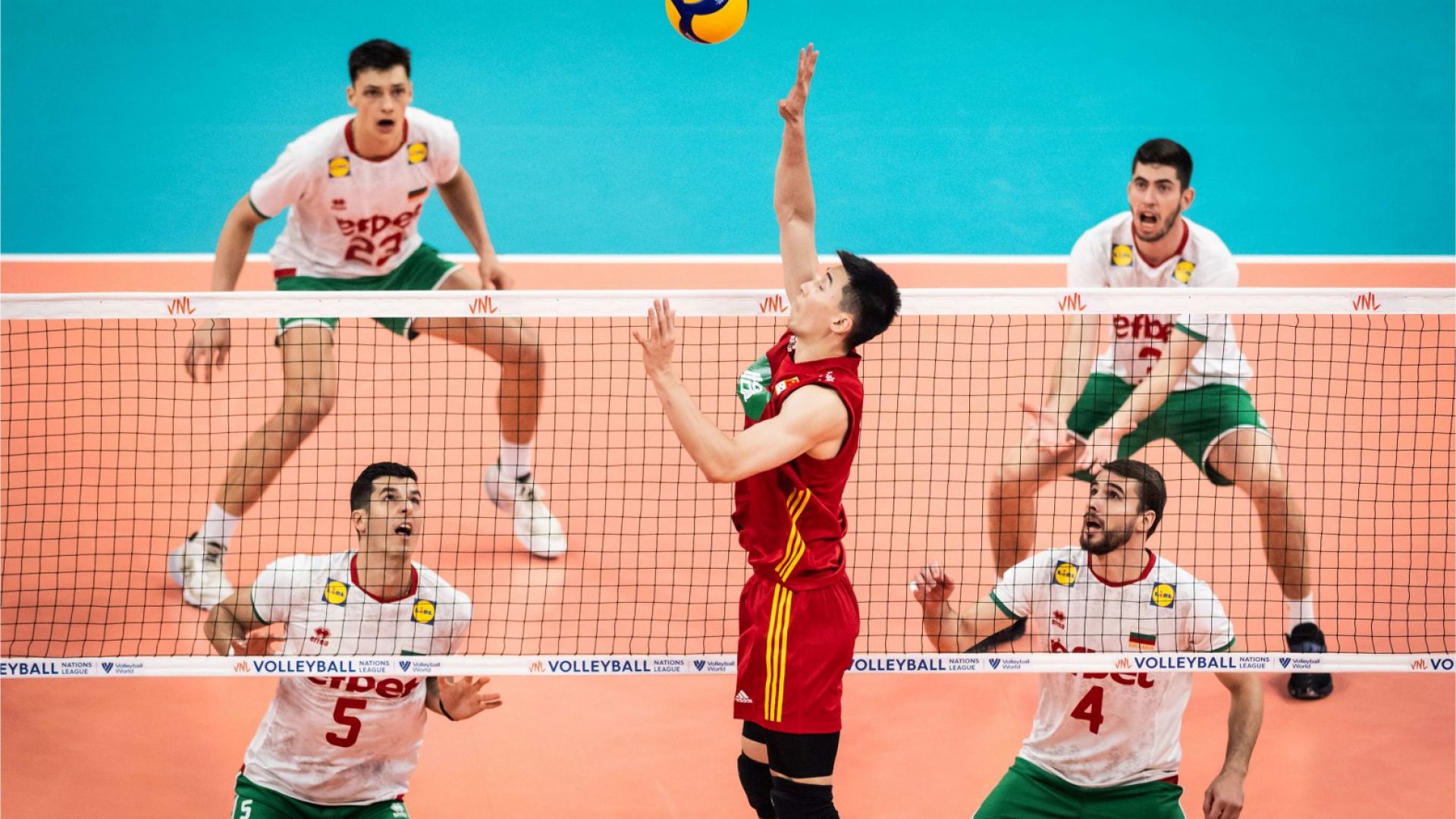 По MAX Sport: Сблъсък с Китай дава старт на олимпийската квалификация за България (Програма)