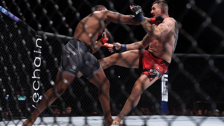 Шоу на Пади Пимблет компенсира 15-секундния главен мач на UFC в Лондон
