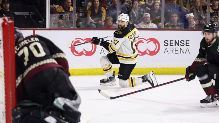 Бостън мина през Града на греха за нова победа в НХЛ