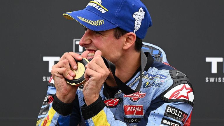 Рестарт на MotoGP: Маркес с първа победа в спринта на "Силвърстоун"