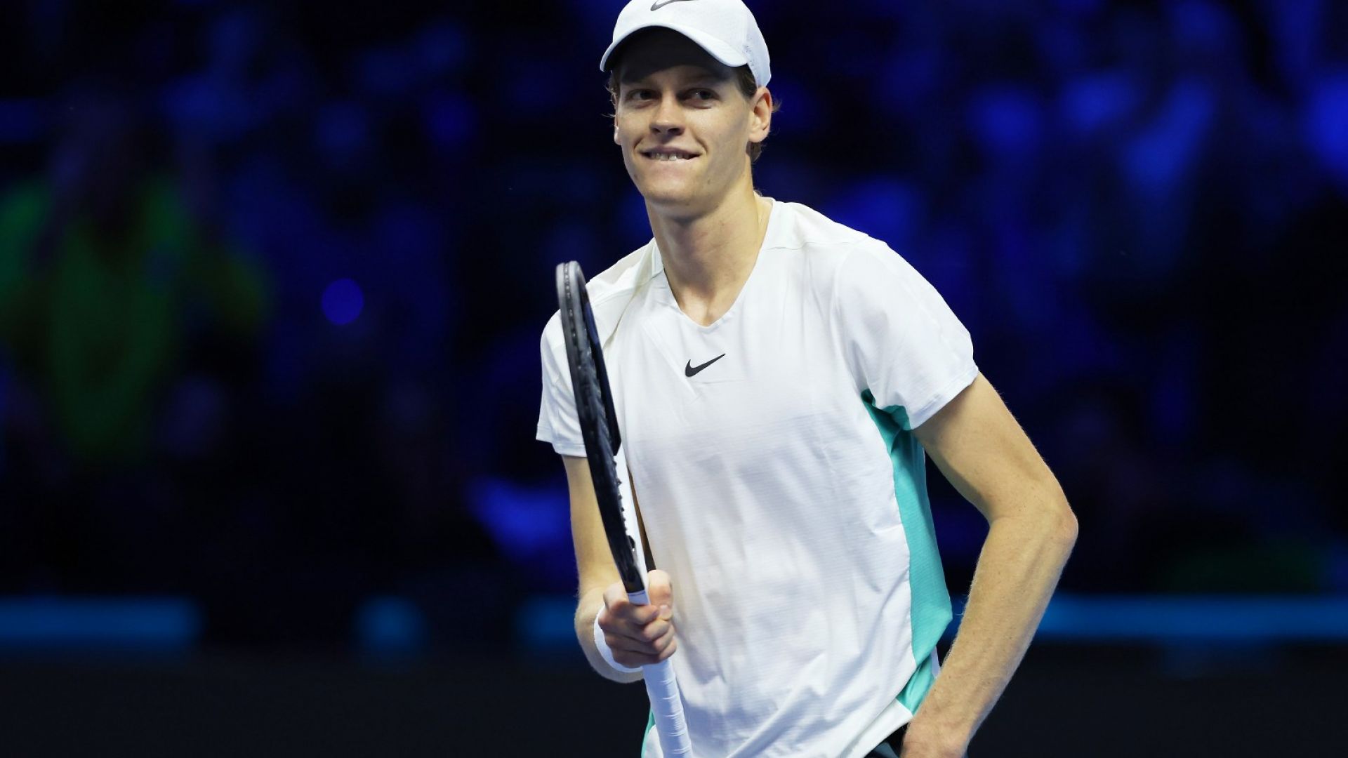 ATP финалите започнаха с победа на Яник Синер