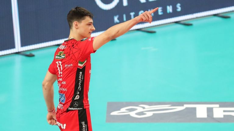 Фамозен Николов не стигна на Лубе в първия полуфинал от ШЛ
